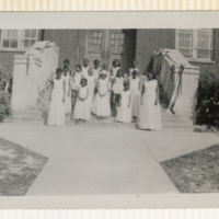 MAF0326_photograph-of-may-day-court-on-simms-school-steps.jpg